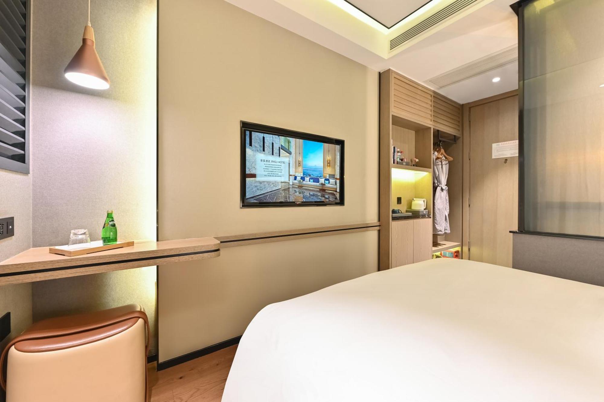 Jingli Hotel Beijing Heshenghui Dajiaoting Subway Station Branch מראה חיצוני תמונה